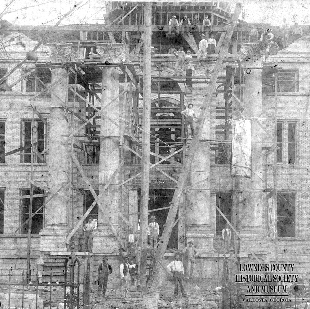 Lowndes County Courthouse under construction, 1904