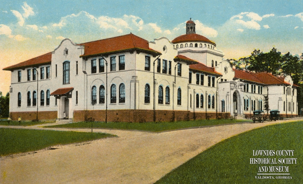 1917: West Hall